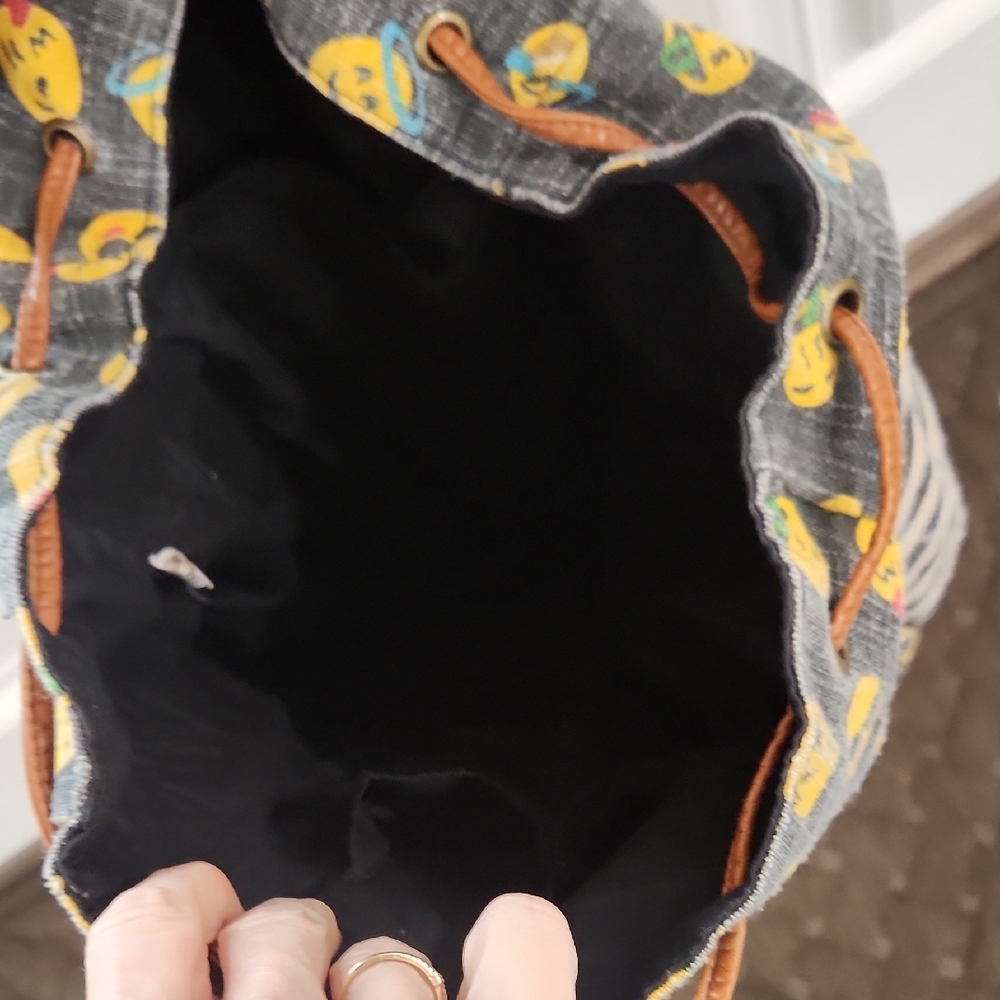 Emoji Striped Backpack - Picture 4 of 11